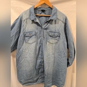 Torrid Light Blue Denim Casual Button Down Shirt - 3X